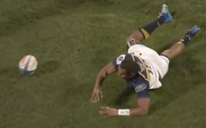 VIDEO. Tevita Kuridrani envoie les Brumbies en finale du Super Rugby