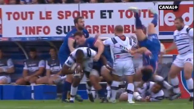 VIDEO. FCG - Brive : Le carton rouge de Thomas Sanchou pour son plaquage par retournement sur Valentin Courrent