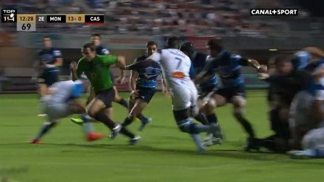 GIF. Top 14 - Mathieu Raynal prend ses jambes à son cou pour sauver sa vie 