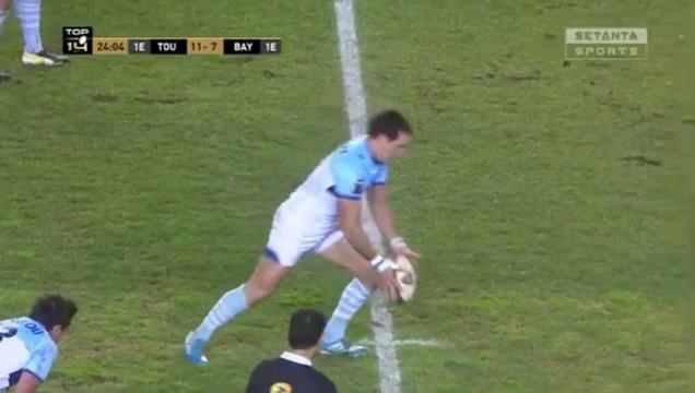 VIDEO. Top 14 - Santiago Fernandez réinvente le coup de pied de renvoi pour surprendre le RCT