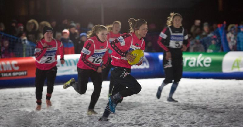 VIDÉO. Le Tournoi des 6 Stations met les femmes à l'honneur pour la Saint-Valentin... et s'offre une dégustation de tartiflette !