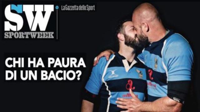 ITALIE. Une couverture de magazine fait polémique à cause d'un baiser entre deux rugbymen gays