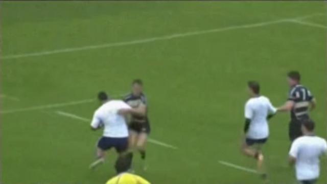 VIDEO. Double passe dans le dos et énorme bouchon pour cet essai de Paul Lasike en Varsity Cup