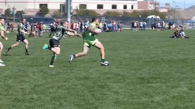 VIDEO. INSOLITE. Une ancienne star du football américain universitaire à l'essai à la Section Paloise