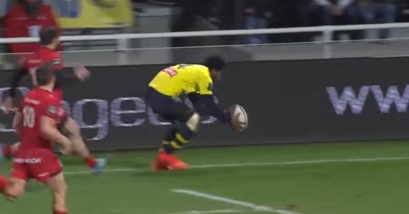 VIDÉO. Top 14 : le LOU enfonce Clermont avec deux essais complètement gags