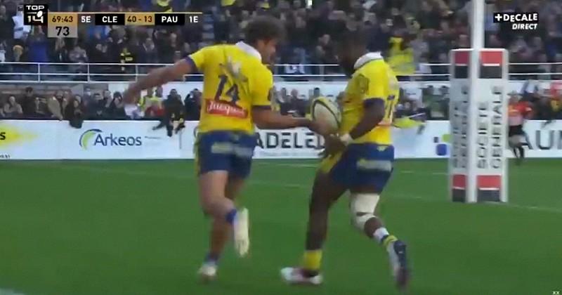 VIDEO. Top 14. Trop altruiste, Damian Penaud a bien failli nous offrir le raté de l'année