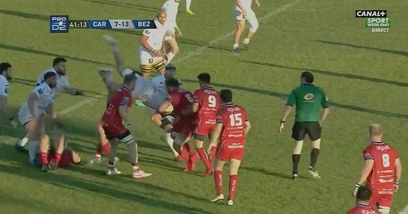 VIDEO. WTF. Pro D2. Il s'envole ''à cause du vent''... selon l'arbitre, vraiment ?