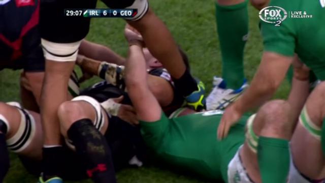 VIDÉO. Irlande - Géorgie : Viktor Kolelishvili colle son crampon dans l'oeil de Dominic Ryan