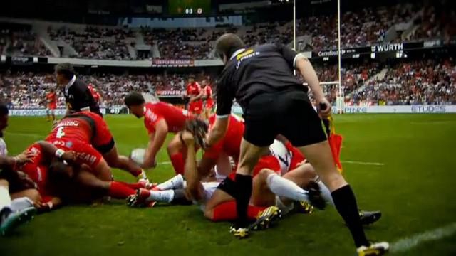 VIDEO. INSOLITE. Quand Vincent Clerc vérifie si Ma'a Nonu ne porte pas une perruque pour La Guille