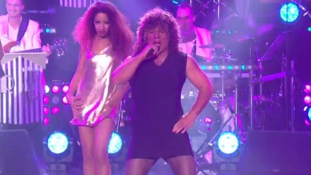 VIDEO. Dans la peau de Tina Turner, Vincent Moscato se lâche sur scène