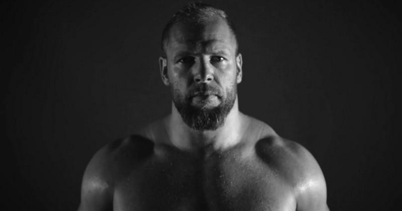 WTF - James Haskell va troquer les crampons pour les gants de MMA