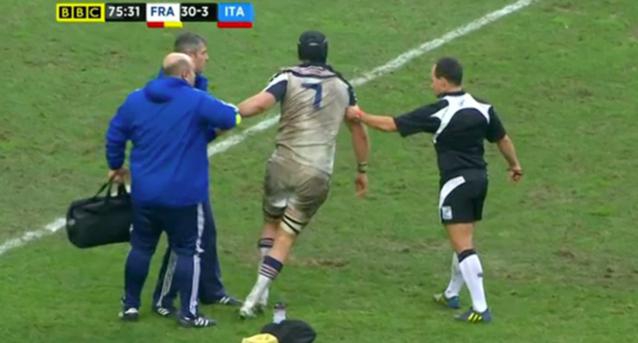 VIDÉO. XV de France : L'impressionnant KO de Bernard le Roux contre l'Italie