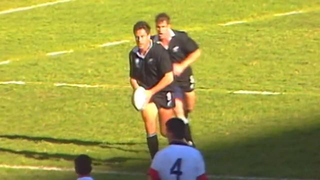 VIDEO. FLASHBACK. 1995. Zinzan Brooke claque un drop de 40m face à l'Angleterre à la Coupe du monde