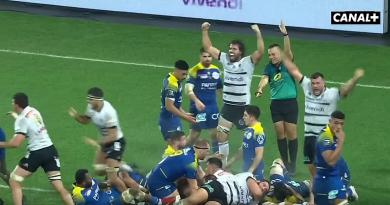 VIDEO. Comblé de joie, Brennan colle un énorme caramel à un coéquipier après la victoire sur Clermont !