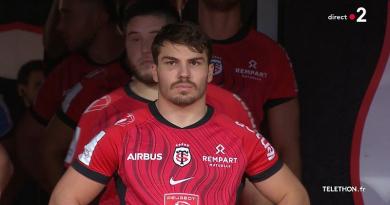 RUGBY. Stade Toulousain. Déterminé, Antoine Dupont a conquis les supporters face à Cardiff