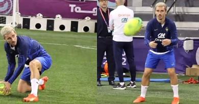 VIDEO. Avant la demie, Antoine Griezmann et les Bleus du foot se mettent au rugby