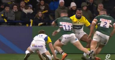 VIDEO. CHAMPIONS CUP. Impressionnant : Simmons dépose Newsome et Raka dans une cabine téléphonique !