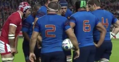 Quand Jamie Cudmore tentait d'écouter les combinaisons du XV de France [VIDÉO]