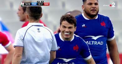 VIDEO. 6 Nations 2021. Le pied de Dulin, la vista de Jalibert et les cannes de Dupont pour un superbe essai