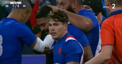 6 Nations. Equipe de France. 2022, l'année des Bleus pour la presse étrangère