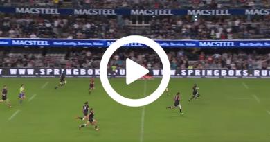 Super Rugby - Mapimpi intercepte et fait son jogging sur 100 mètres pour la victoire des Sharks ! [VIDÉO]