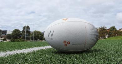 RUGBY AMATEUR.  Victime d'une crise cardiaque en plein match, il est sauvé par ses coéquipiers miraculeusement !