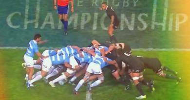 Supprimer les mêlées et les mauls dans le rugby : marche-t-on sur la tête ?