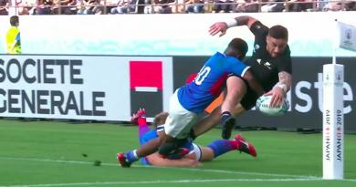 TJ Perenara joue au funambule en coin pour le 11e essai des Blacks [Vidéo]