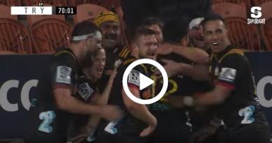 Super Rugby - Sur le renvoi les Chiefs inscrivent un essai de 80 mètres [VIDÉO]
