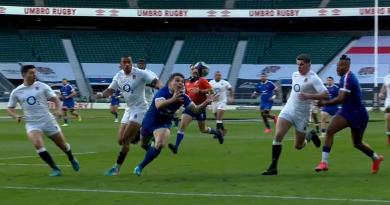 VIDEO. 6 Nations 2021. Antoine Dupont frappe d'entrée face aux Anglais ! Quel essai !