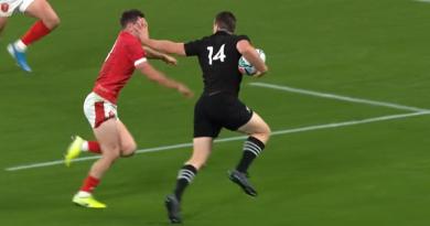 VIDÉO : L'énoooooorme raffut de Ben Smith sur Tomos Williams pour l'essai des All Blacks !