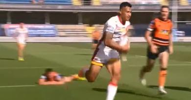 VIDÉO - Prise d'intervalle, accélération, percussion : Israel Folau fait parler la poudre !