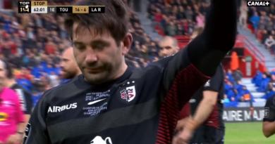 VIDÉO. TOP 14 - Stade Toulousain : Le bel hommage d'Ernest-Wallon pour Florian Fritz