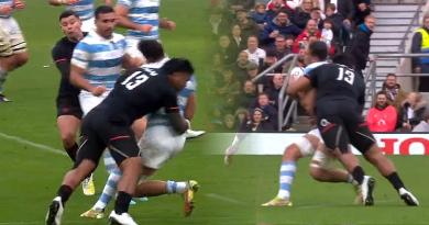 VIDEO. Pour son retour, Manu Tuilagi PULVÉRISE un pauvre argentin d'une cartouche saignante