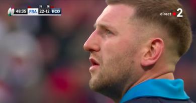 6 NATIONS. Comme toujours, Finn Russell aura alterné entre génie et folie face au XV de France